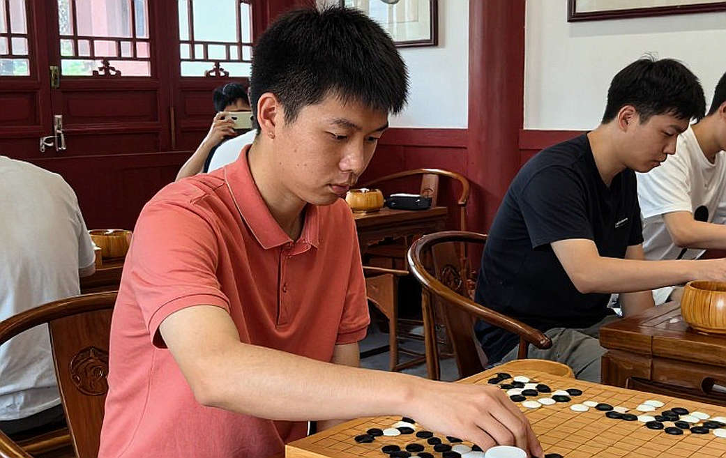 प्राग 2026 और ChessBase Magazine #225: 27 मिनिएचर शतरंज की ओपनिंग-अर्थव्यवस्था का एक्स-रे हैं