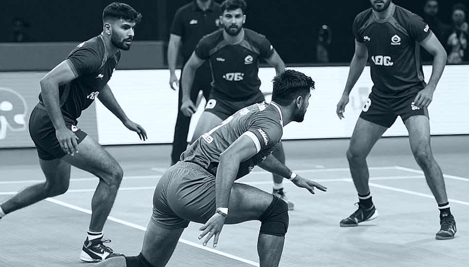 रिटेंशन लिस्ट का हाशिया: कबड्डी का ट्रांसफर बाज़ार कॉन्ट्रैक्ट खरीदता है, क्रिकेट जैसी नीलामी नहीं